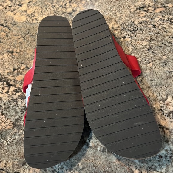 Sugar Red Sandals - Picture 4 of 6